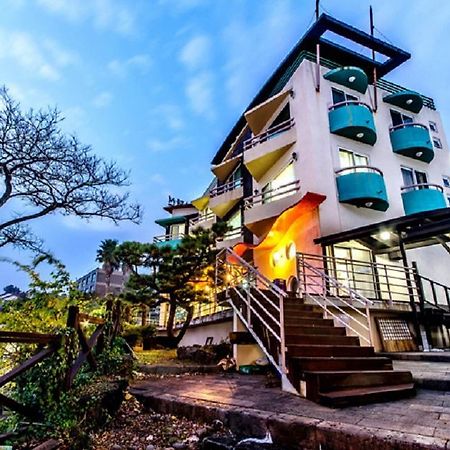 Dongsannara Pension Seogwipo Exterior foto